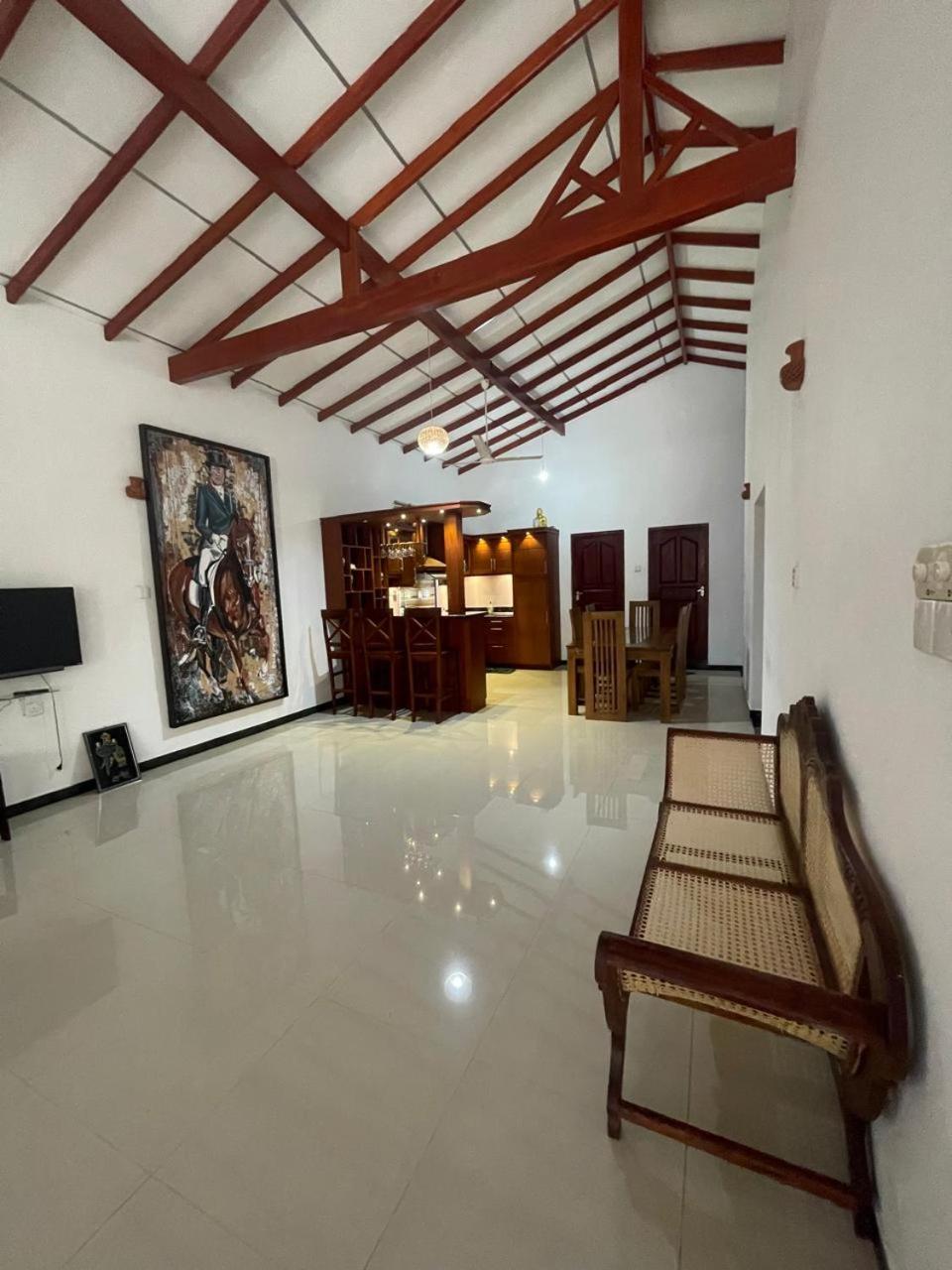 Hotel White Horse à Hikkaduwa Extérieur photo