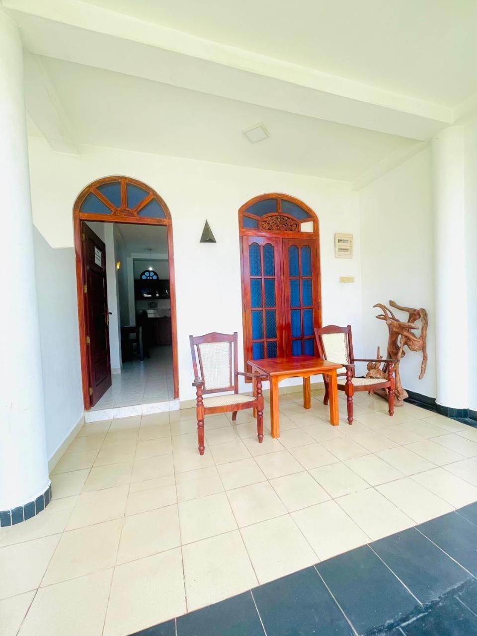 Hotel White Horse à Hikkaduwa Extérieur photo