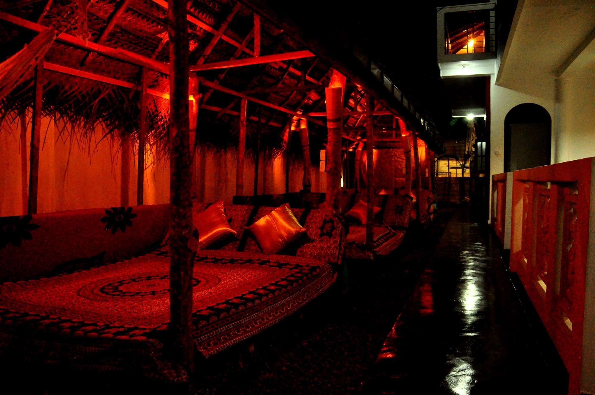 Hotel White Horse à Hikkaduwa Extérieur photo