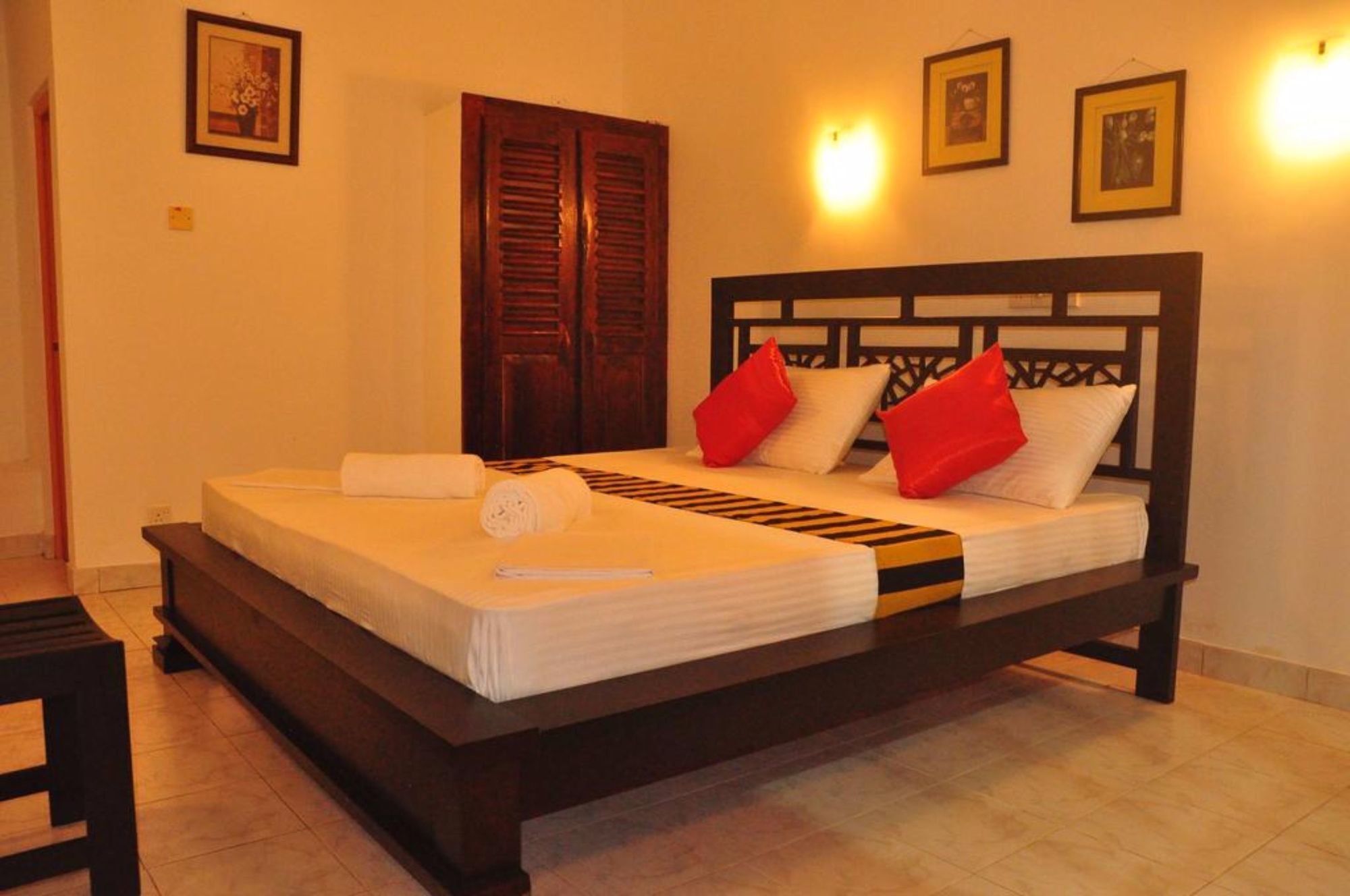 Hotel White Horse à Hikkaduwa Extérieur photo
